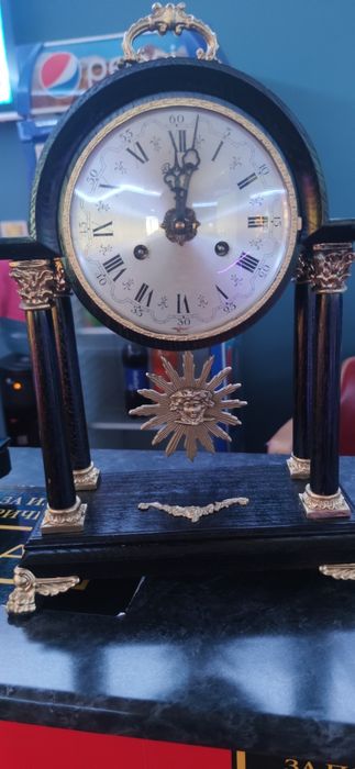 Каминен часовник