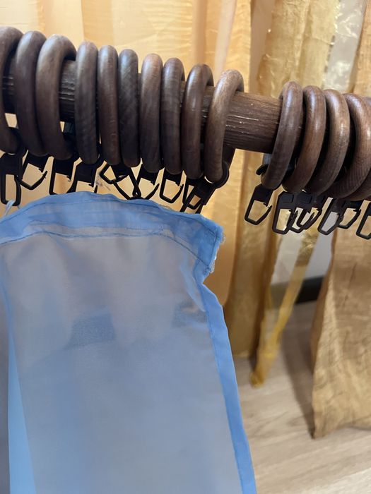 Perdea bleu 2,60m cu rejansă / 2,20m pentru galerie + 20 inele