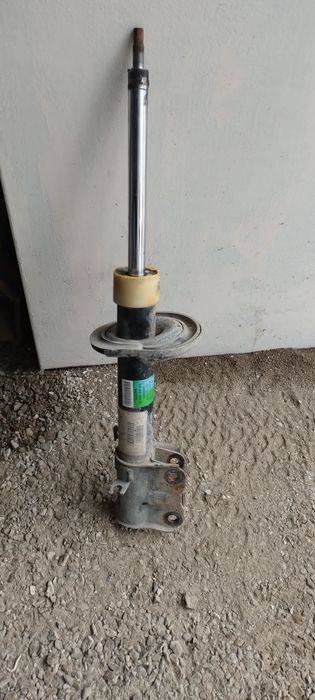 Ляв стоп и амортисьор за Митсубиши колт mitsubishi colt