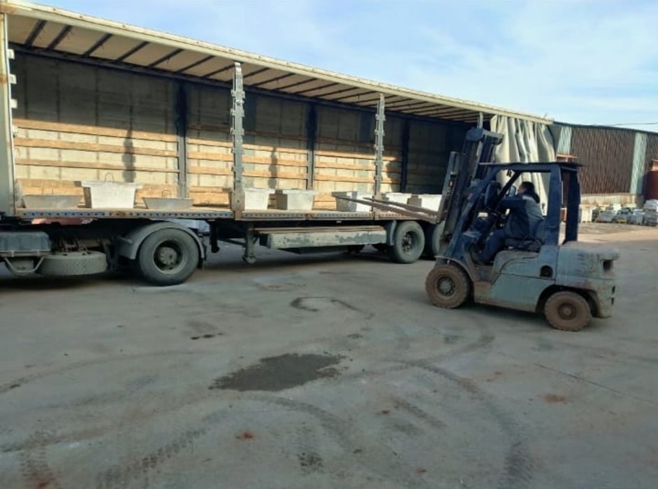 Оптовые поставки сырья, свинец