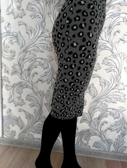 Оригинал производство Италия. Новая юбка-карандаш. Состав 96% хлопок