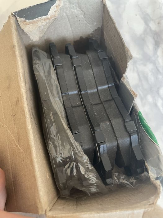 Мицубиши накладки