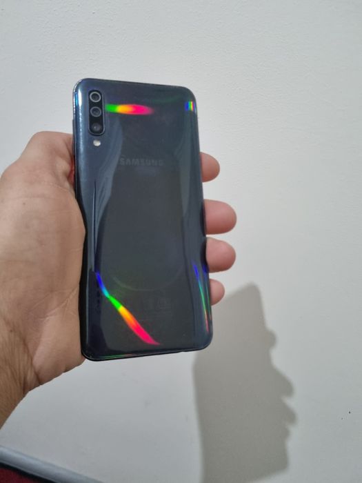 Samsung A50 64/4 gb