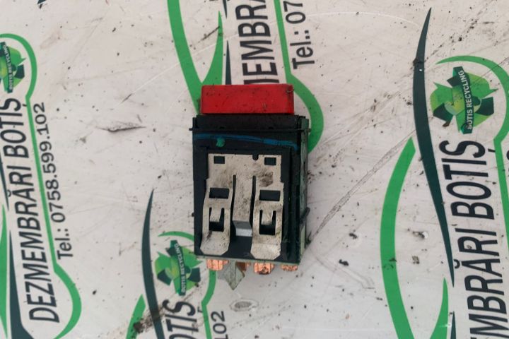 Buton avarie Volkswagen VW Polo a 3-a generatie 6N