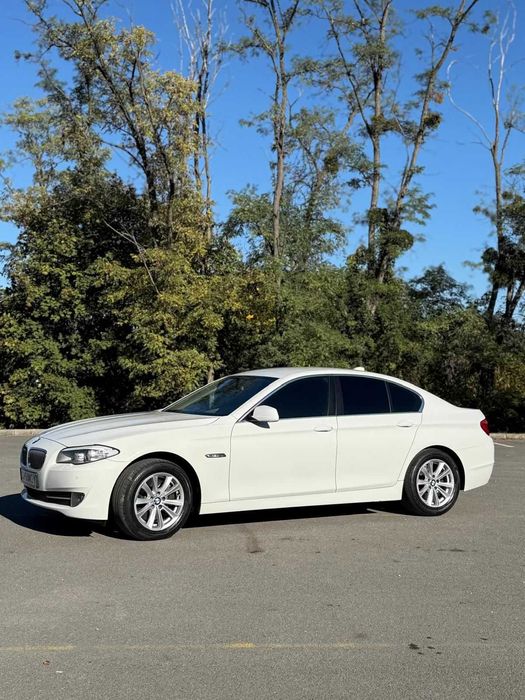 BMW Seria 5 F10 525d