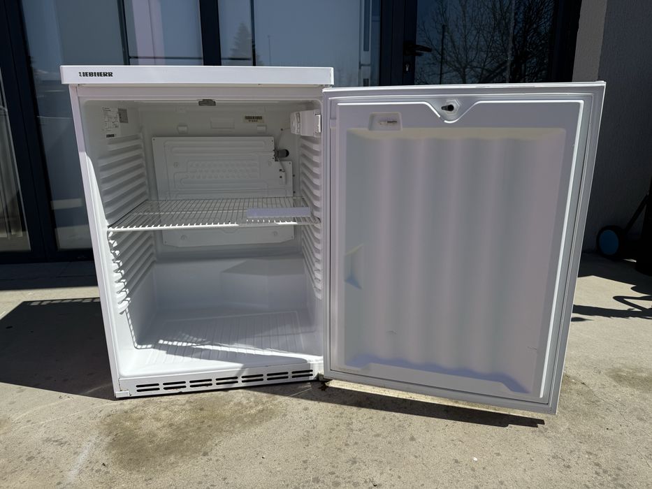 Професионален малък хладилник Либхер FKU 1800