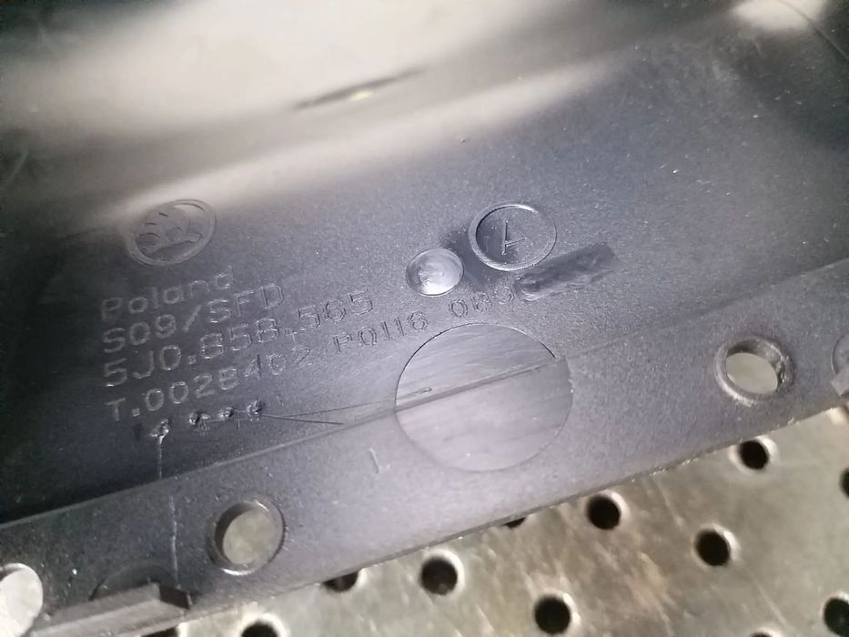 Carcasa ornament volan skoda fabia 2 5j 5j0858565