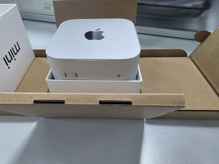 Продам Apple Mac mini M4 (16 ГБ / 256 ГБ)