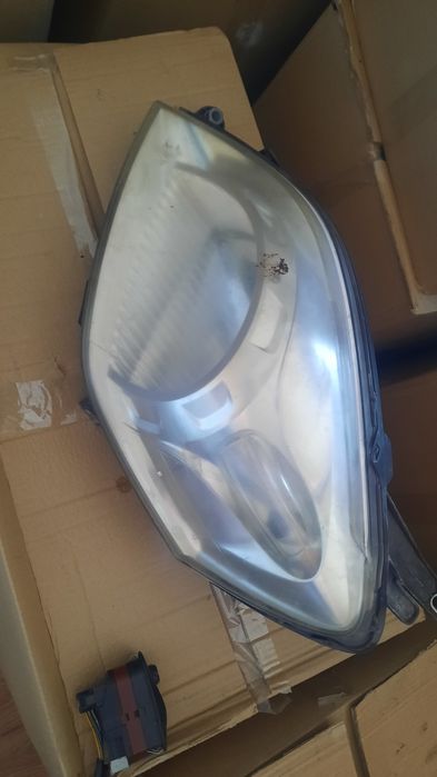 Fiat Fiorino / Qubo / Peugeot Bipper - фар оригинален