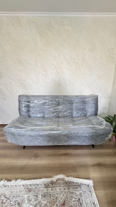 ПРОДАЮ, новый диван