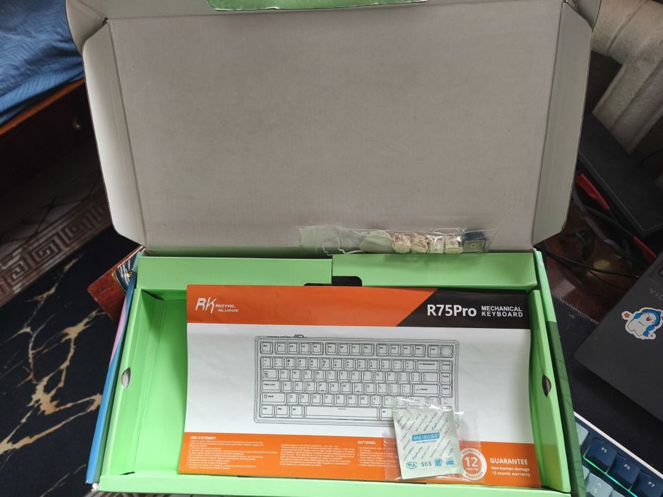 Royal Kludge R75 PRO