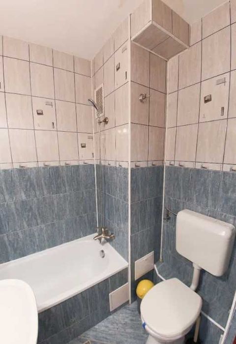 Дава се под наем Тристаен апартамент в Пловдив, Център - 88 кв.м за 341.7 € - Снимка #3