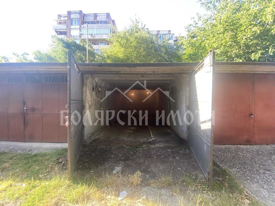Продава се Гараж / Паркомясто в Велико Търново, Колю Фичето - 21 кв.м за 1096 €/кв.м - Снимка #2