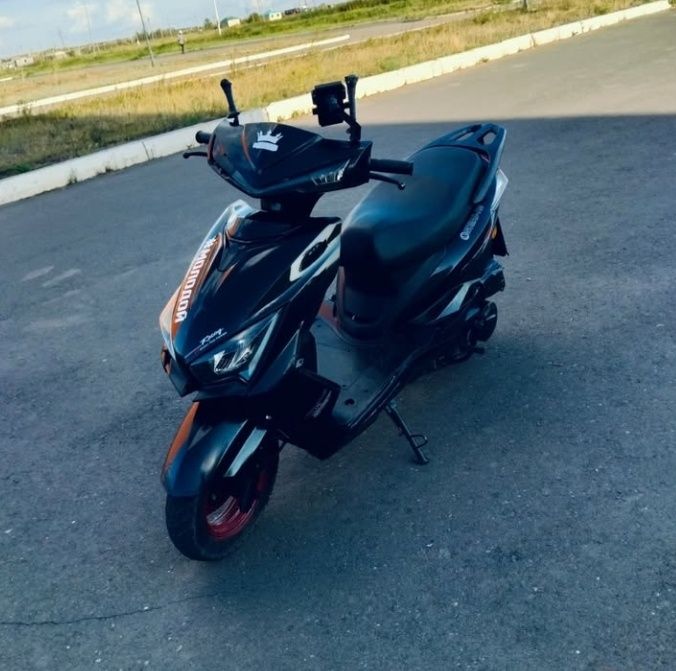 Срочно Продам Мопед М8 про