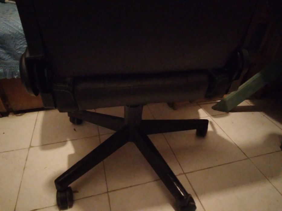 Офис геймърски стол