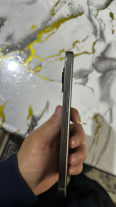Продам Iphone 16pro max 256