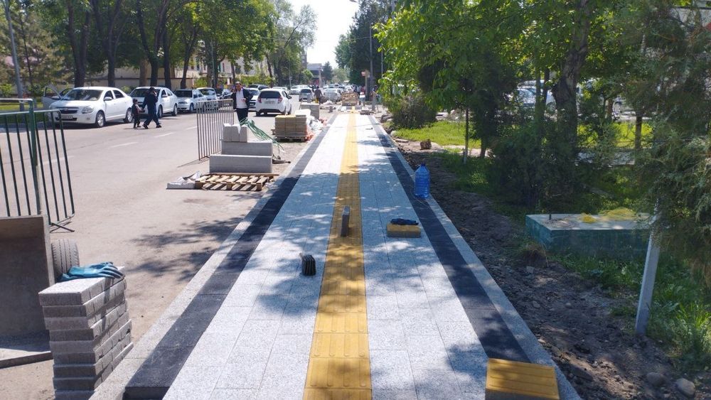 Асфальтирование любых тип дорог, а также благоустройство.