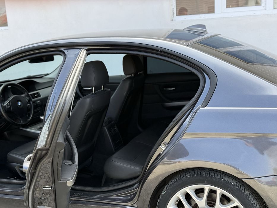BMW Seria 320d 163 CP 11/2008 E90 SE POATE IN RATE