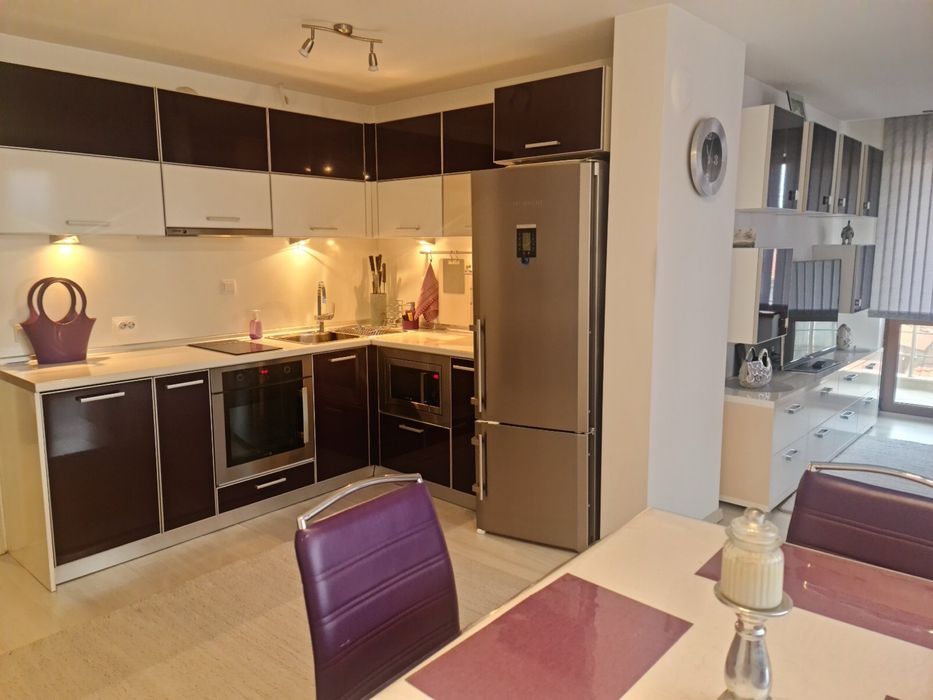 Продава се Тристаен апартамент в Разлог - 96 кв.м за 1511 €/кв.м - Снимка #2