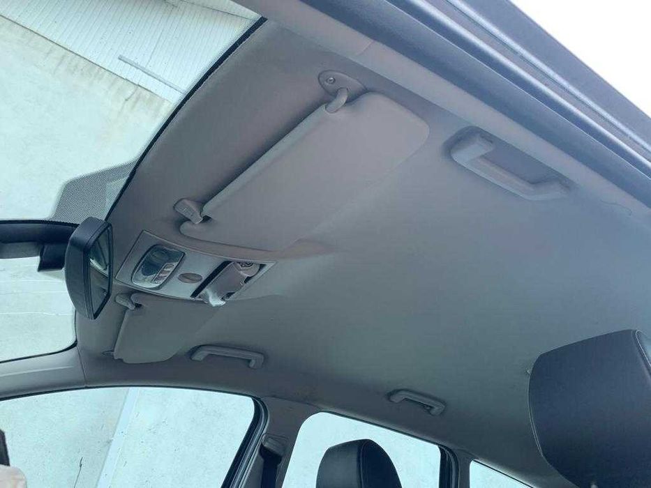 Dezmembrez Ford KUGA 1 2.0D/stopuri/usa/bara/haion/interior/roti/volan/navi/comenzi