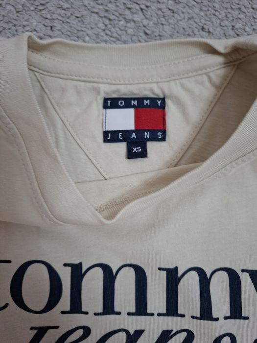 Тениски Guess и Tomi