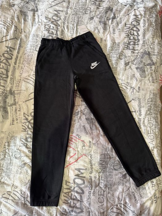 Долнище Nike-137/147см-М размер-НОВО!