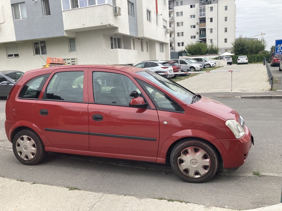 Dezmembrez Opel Meriva 1,7 cdti 74 kw
