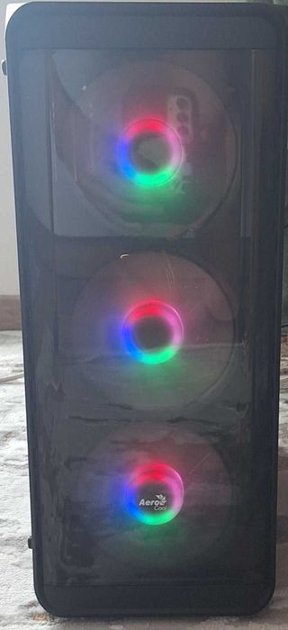Геймърски Компютър / i3-12100F / RX 6500 XT / 16GB RAM / SSD + HDD Геймърски компютър за игри (Intel i3 12-то пок. & AMD Radeon RX 6500XT)