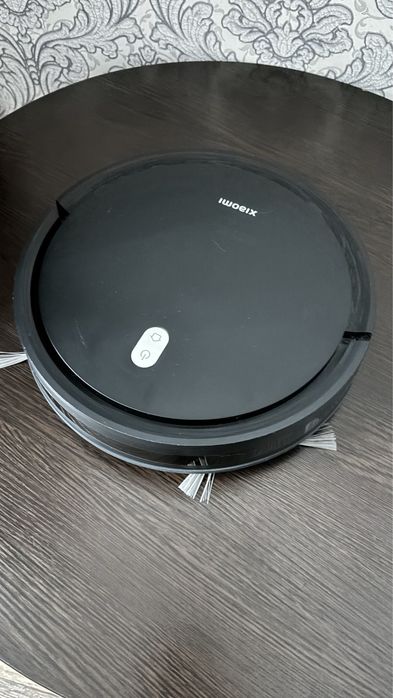 Робот-пылесос Xiaomi Robot Vacuum E5/C108 черный.