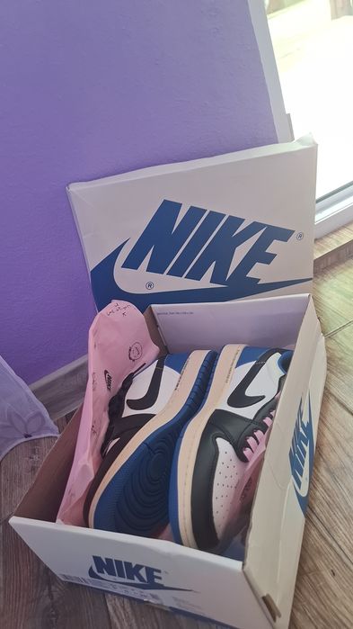 Air Jordan 1 Travis