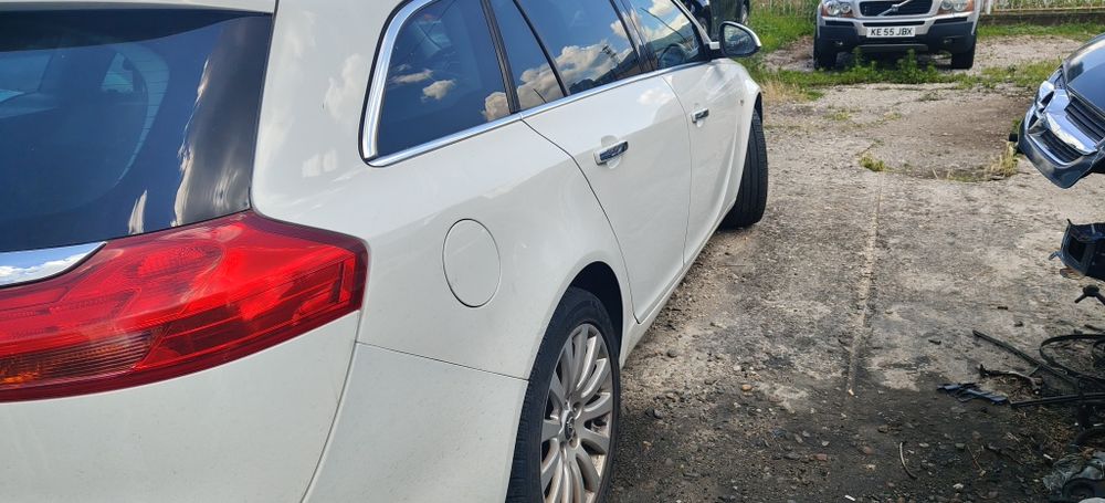 Опел Инсигния opel insignia 2.0CDTI A20DTH за части  автомат