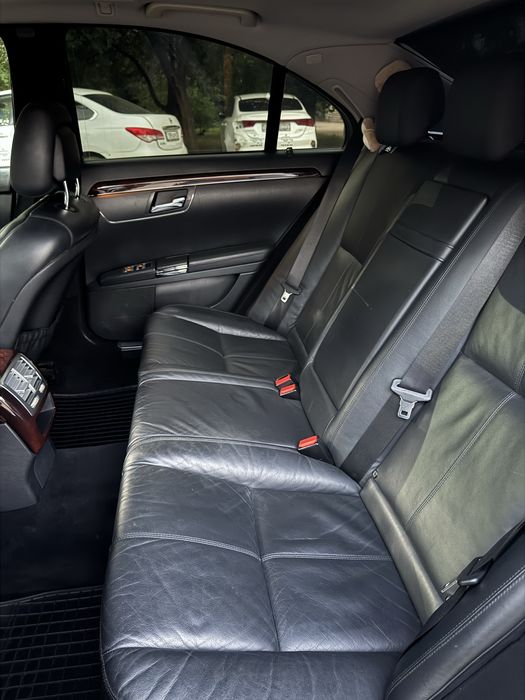 Продам машину mercedes benz s class