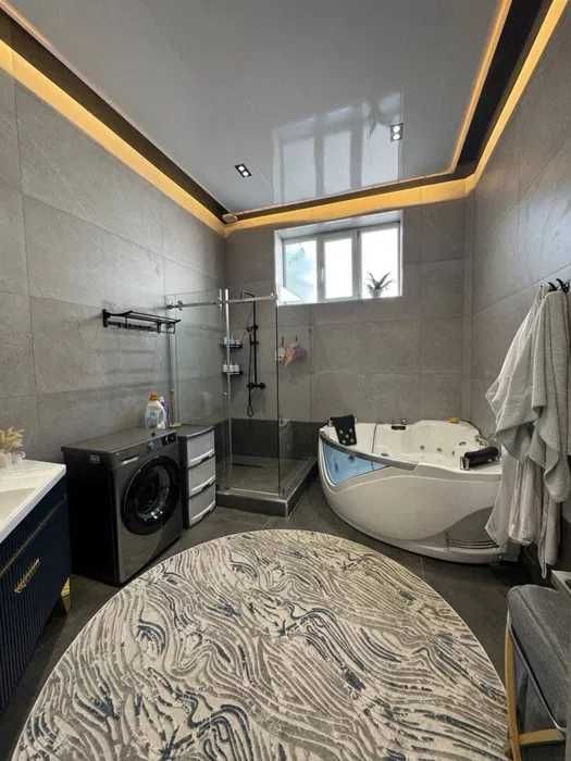 Продается 5,5 соток Евро Дом, ресторан Жуманжи/ Мона РАКАТБОШИ