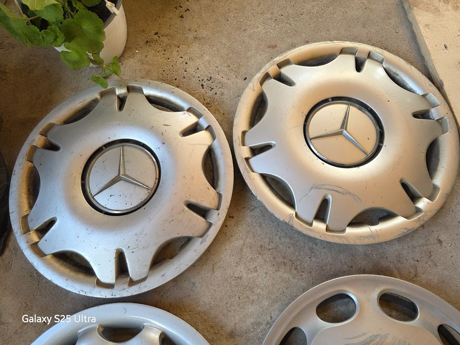 Продавам оригинални тасове 15 и 16 цола за Mercedes Мерцедес