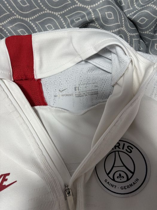 bluza de fotbal psg alba