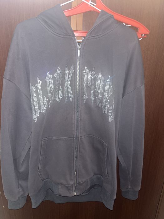 зипка со стразами