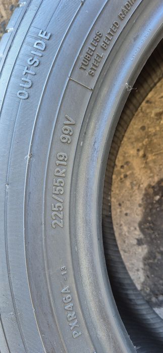 4 anvelope vara  Toyo 225/55/19.Pretul este pe bucata.