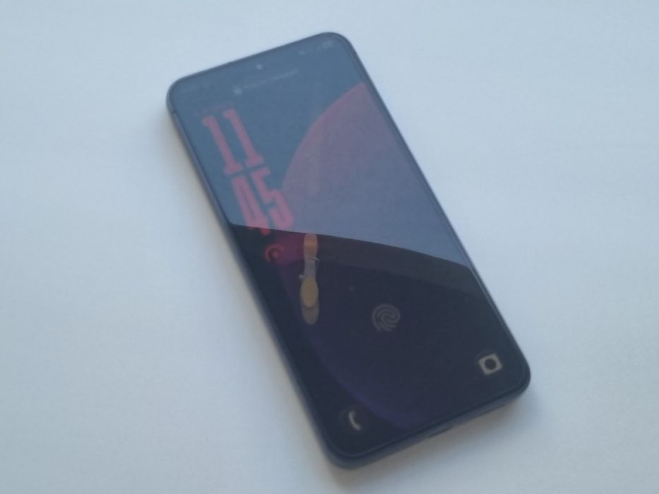 Samsung s23 и наушники