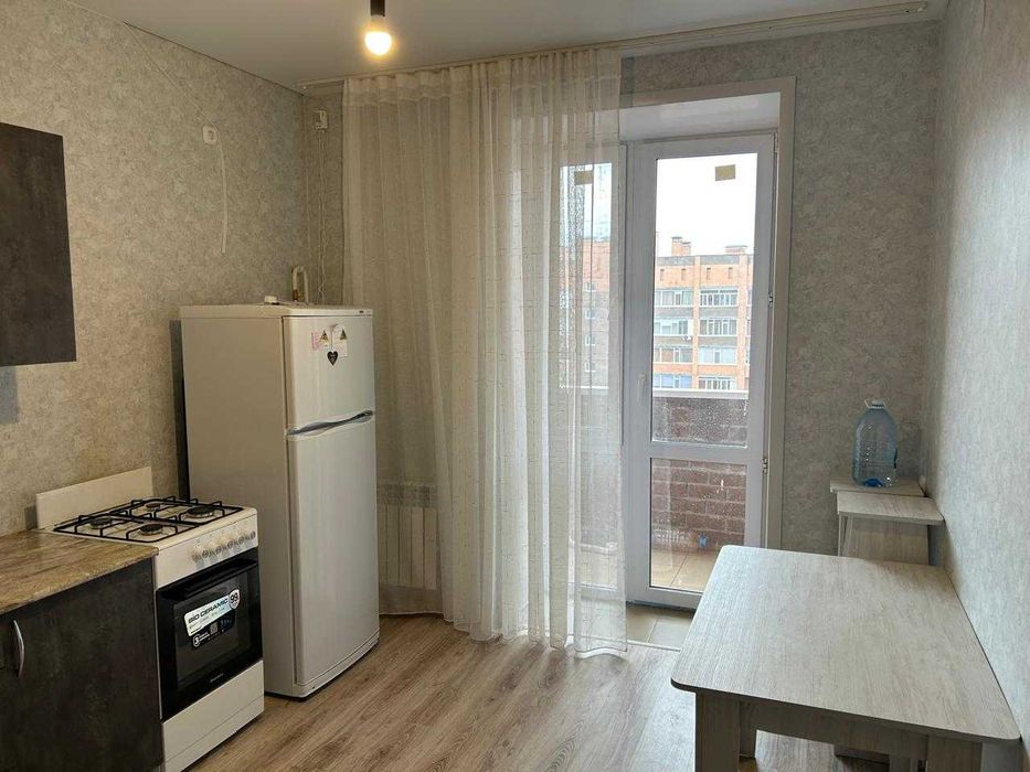 продам 1 комн квартиру на Береке