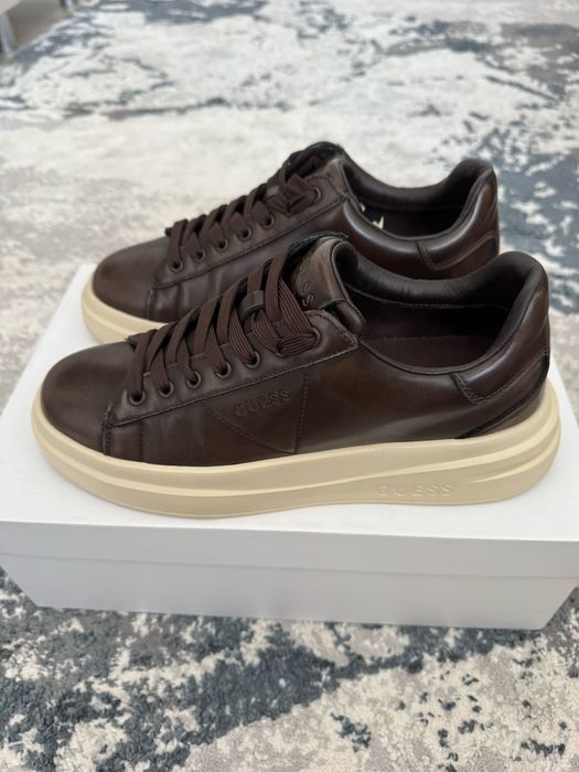 Adidasi GUESS Marimea 41