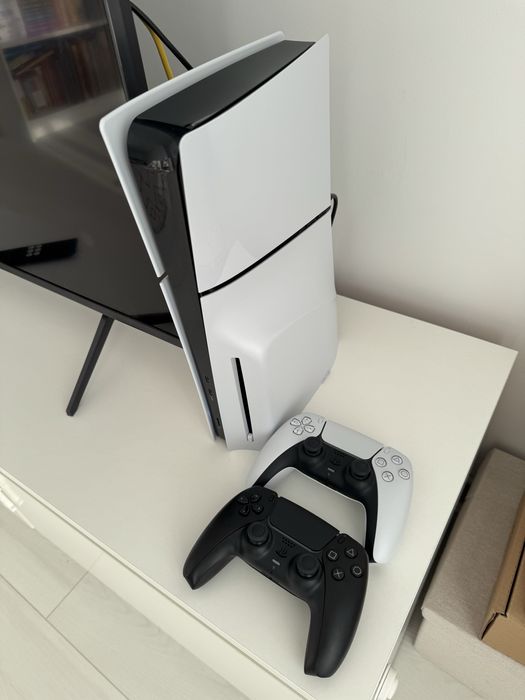Playstation 5 Slim disk edition pachet complet + 1 controller
