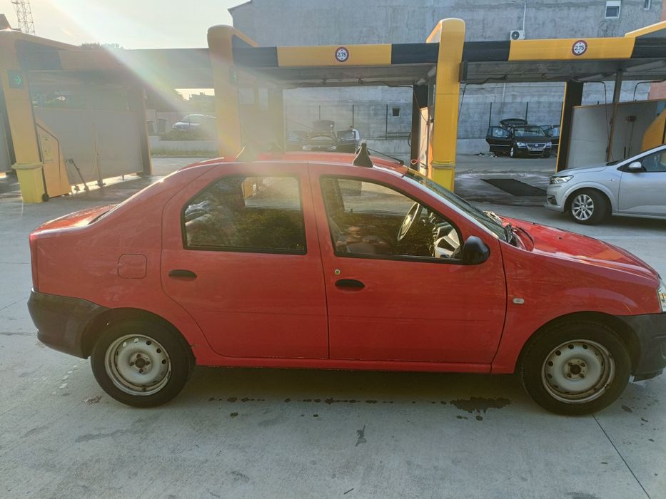 Vând LOGAN 1.2 benzina