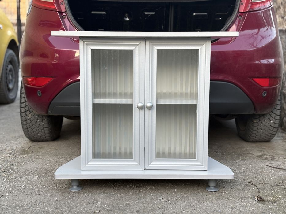 Vand comoda TV/sufragerie