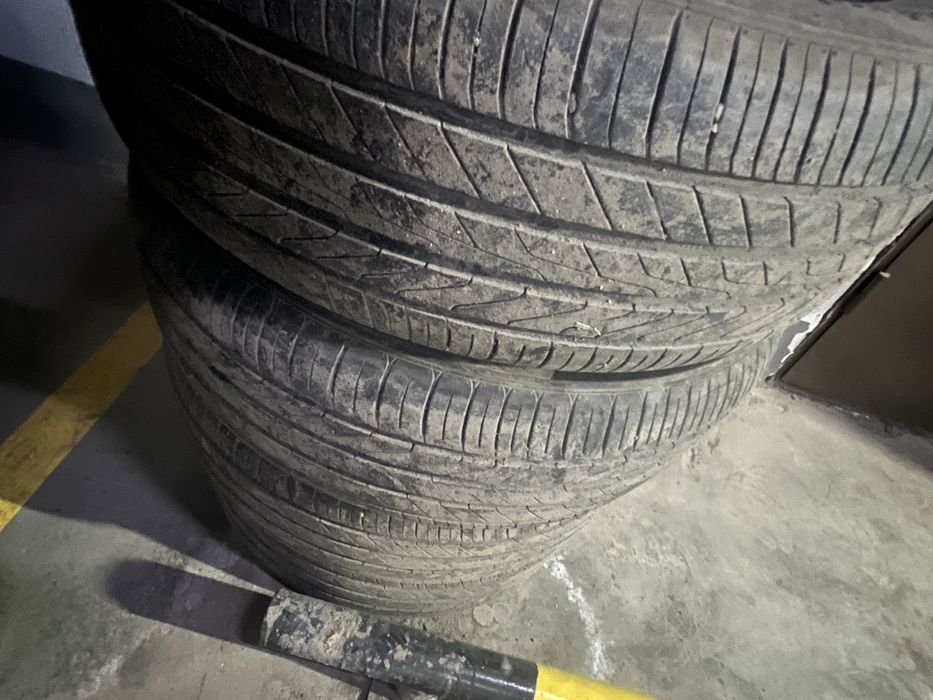 Продам комплект летних шин R20