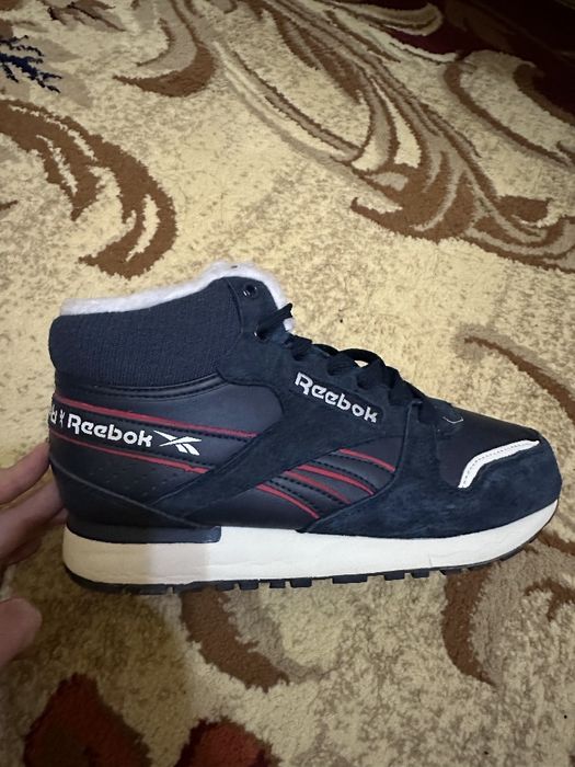 Женский зимный кросовка сотилади.