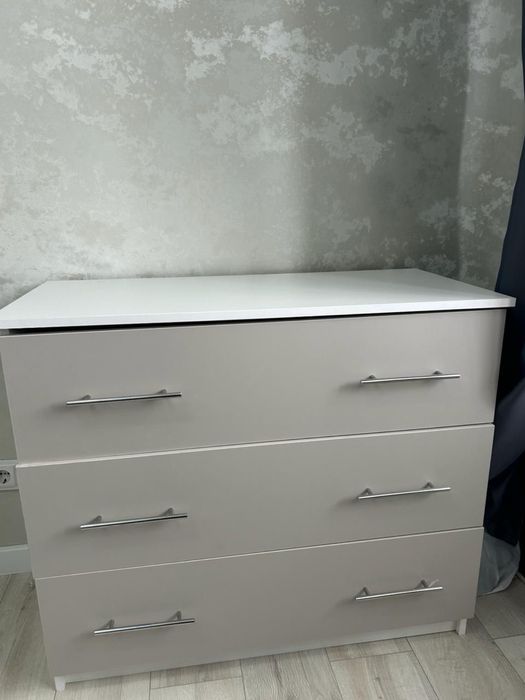 Продам спальный гарнитур