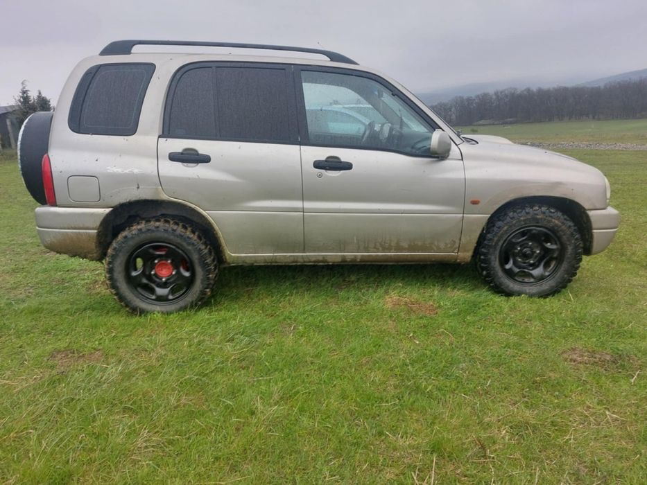 Suzuki grand Vitara 2005 diesel 4x4 mic mare
