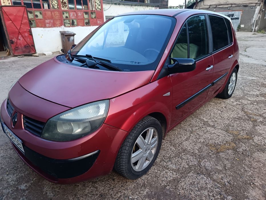 Vînd Reno Mega Scenic