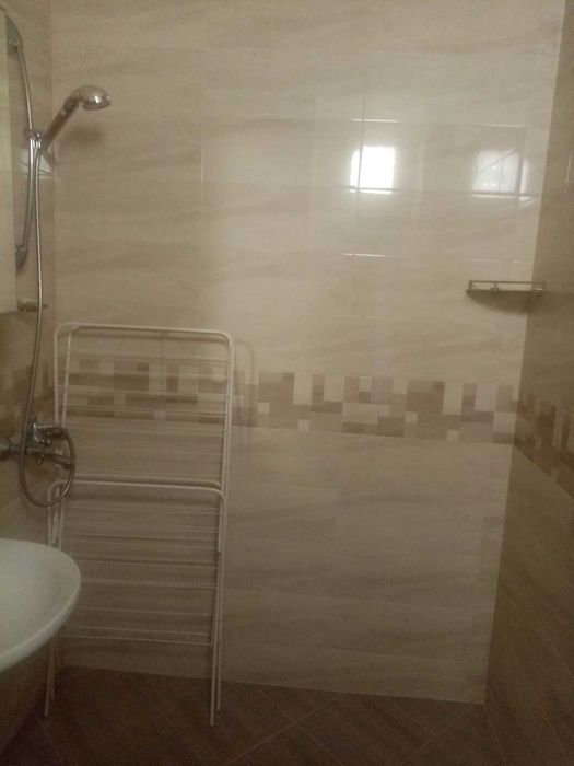 Дава се под наем Двустаен апартамент в Перник, Изток - 64 кв.м за 448.8 € - Снимка #12