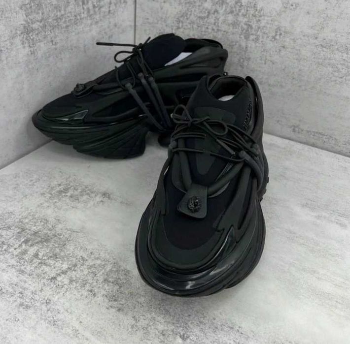 Balmain Unicorn Negri